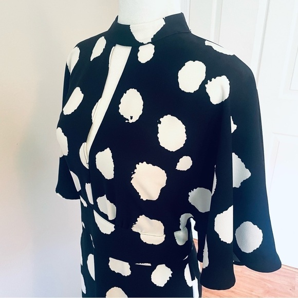 TRUTH & FABLE Keyhole Black & White Maxi Dress – Size M - Picture 13 of 17